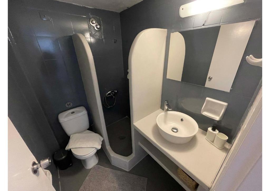 Koupelna v ubytování Spanos Apartments - Panteli