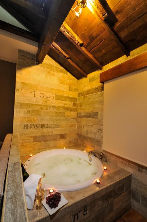 Un baño de Hotel Rural La Viña - Only Adults