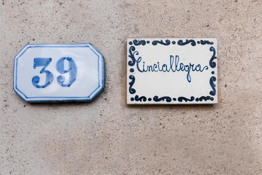 Certifikát, ocenenie alebo iný dokument vystavený v ubytovaní Universal Harmony - Cinciallegra