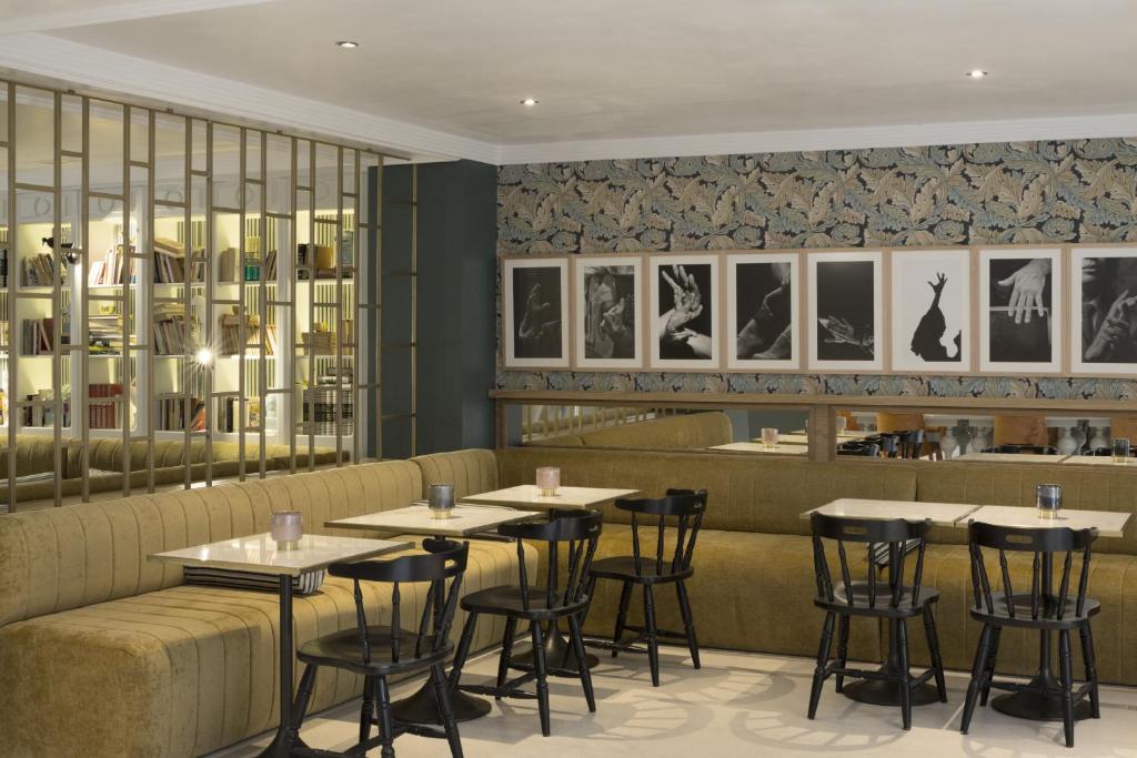 Petit Palace Puerta de Triana - Resim 45