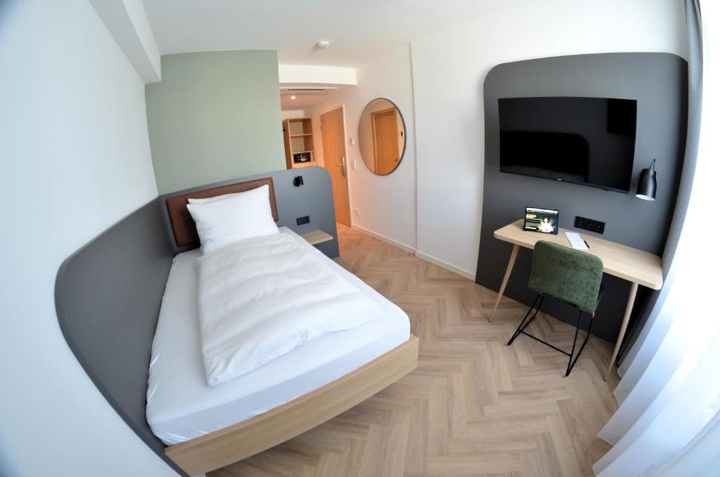 Cinema City Hotel Europaplatz Karlsruhe - Brand New Boutique Hotel 2025 - - 1