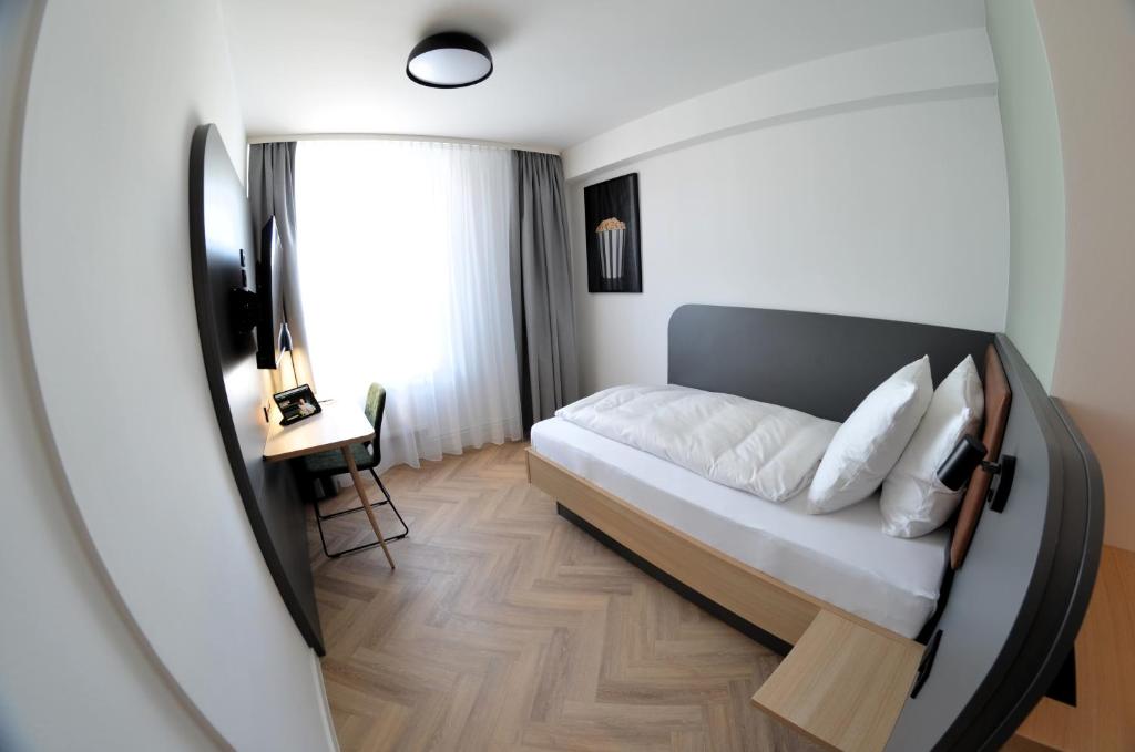Cinema City Hotel Europaplatz Karlsruhe - Brand New Boutique Hotel 2025 - - 2