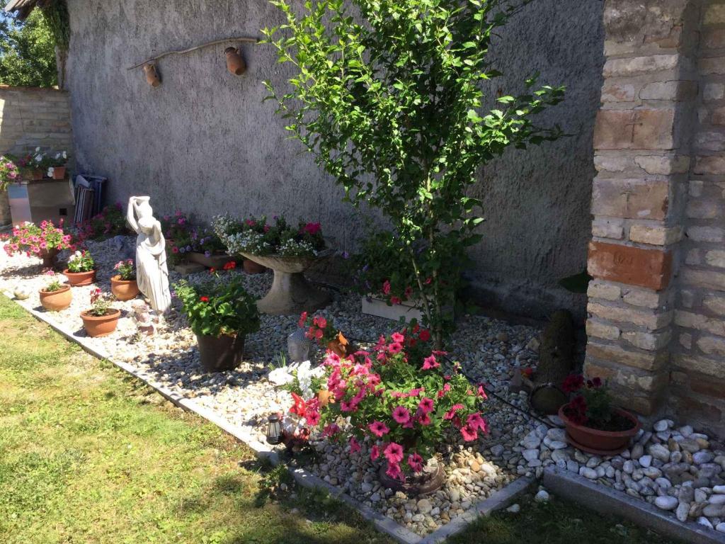 Vonkajšia záhrada v ubytovaní Apartment Balatonbereny 2