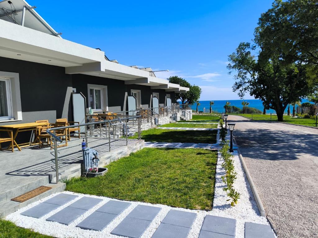 Gallery image of Ataraxia Homes in Alexandroupoli
