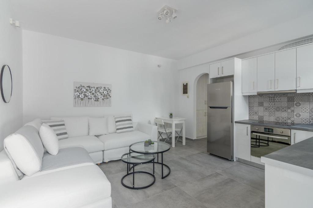 Kuchyň nebo kuchyňský kout v ubytování Marvelous One Bedroom House In Paros