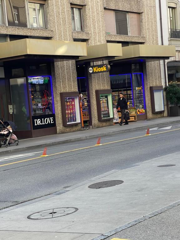 Apparemment Studio - Resim 16