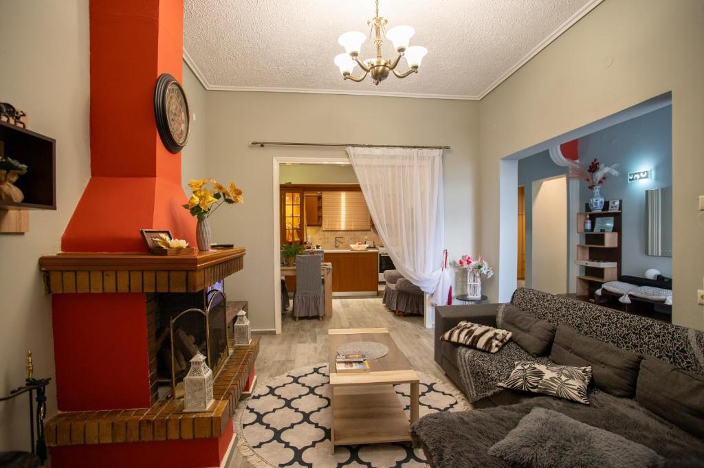 Et opholdsområde på Sea View Nikos Apartment