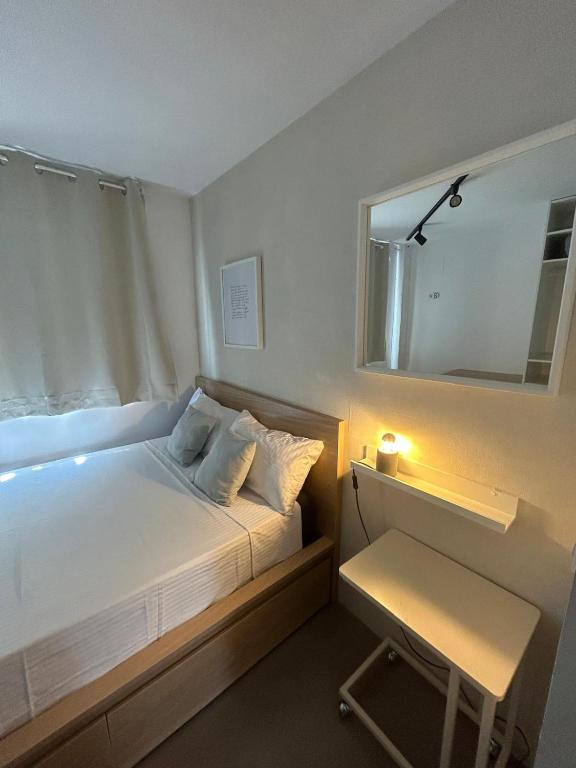 Postel nebo postele na pokoji v ubytování Apto 2.Duplex con jardin.Centrico-