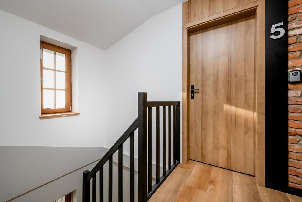 Noclegi Zelazna 51 - Resim 16