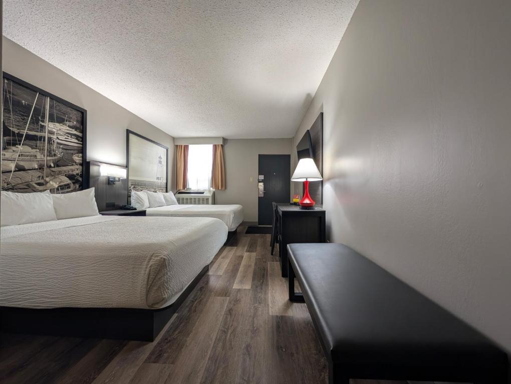 Super 8 by Wyndham Thunder Bay - Habitación Queen Con Dos Camas Queen - Acepta Mascotas / No Fumadores