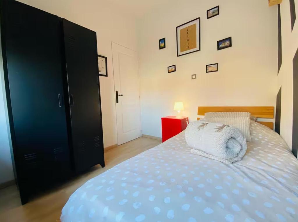 Chambre privée au coeur de Calais - 