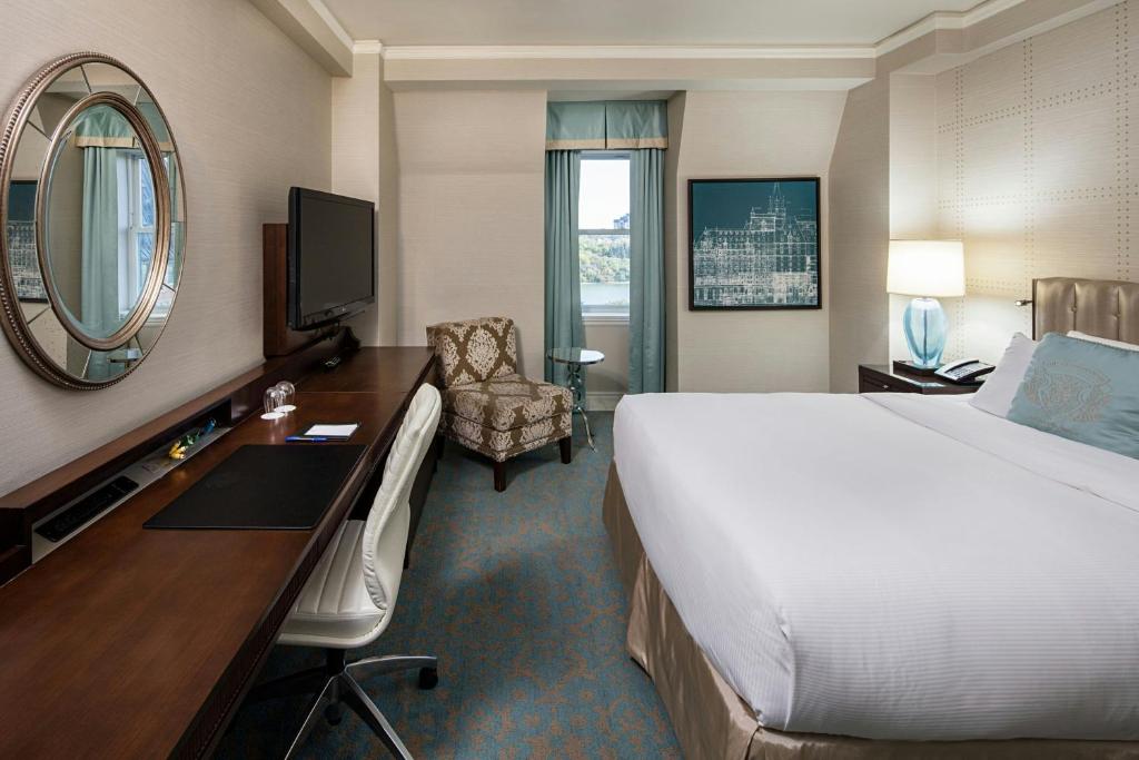 Delta Hotels by Marriott Bessborough - Resim 19