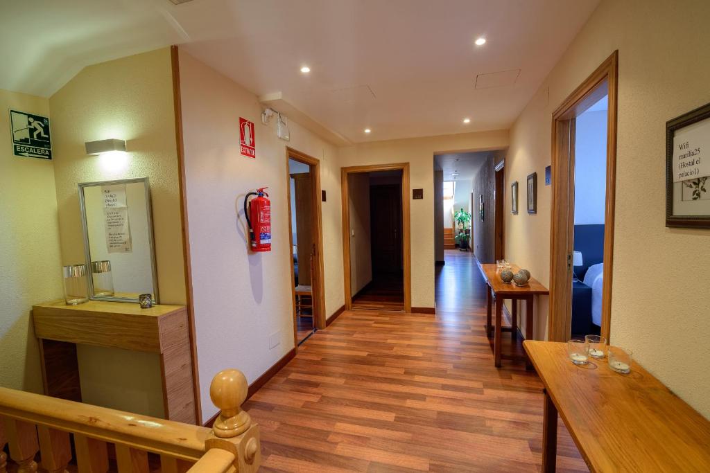 Fotografie z fotogalerie ubytování Hostal El Palacio v destinaci Molinaseca