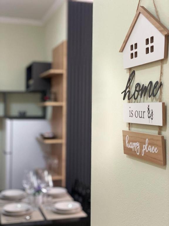 Kuchyň nebo kuchyňský kout v ubytování Paolos Apartment