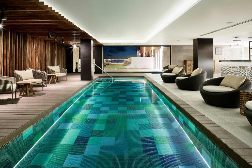Bazén v ubytování AC Hotel by Marriott Veracruz nebo v jeho okolí