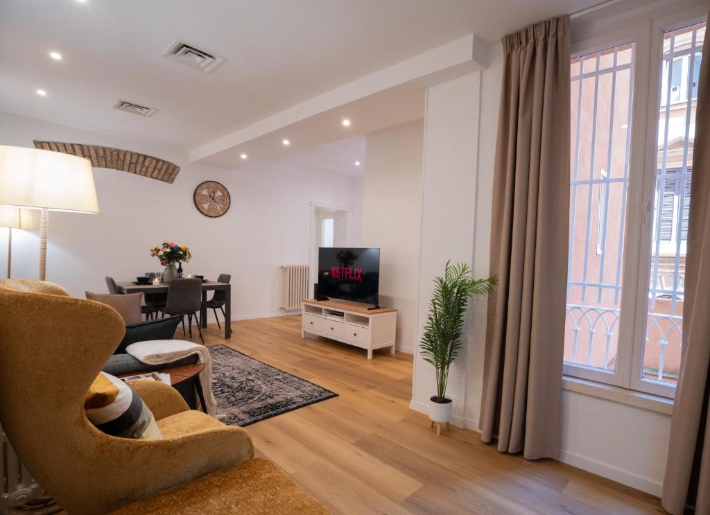 Valenziani Luxury Apartment - Central Rome