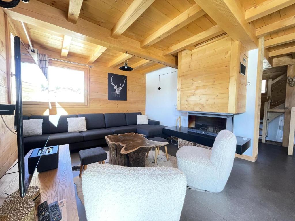 Photo de la galerie de l'établissement Chalet Monte Cinto - Chalet 10 personnes proche des pistes MAE-8791, à Notre-Dame-de-Bellecombe