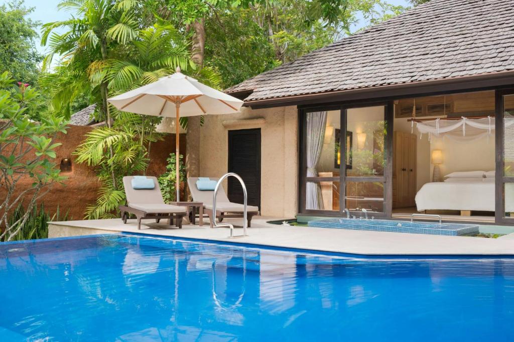 Bazén v ubytování Sheraton Hua Hin Pranburi Villas nebo v jeho okolí