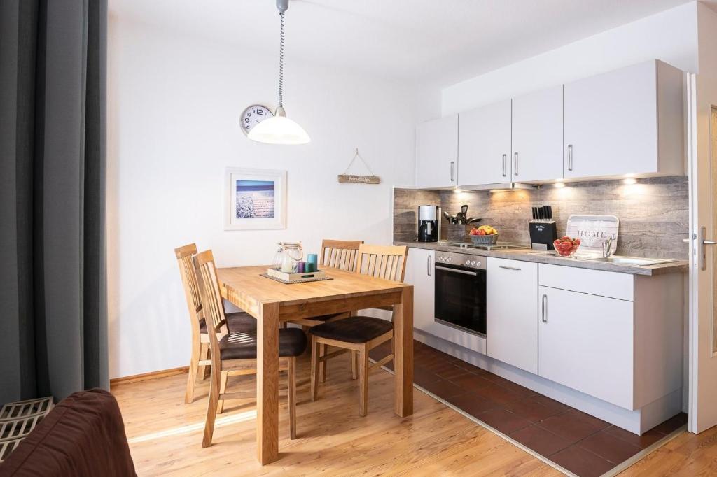 Kuchyň nebo kuchyňský kout v ubytování Haus Gorch Fock Auster