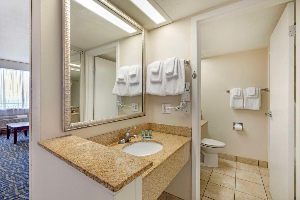 Koupelna v ubytování Best Western Cocoa Beach - Port Canaveral