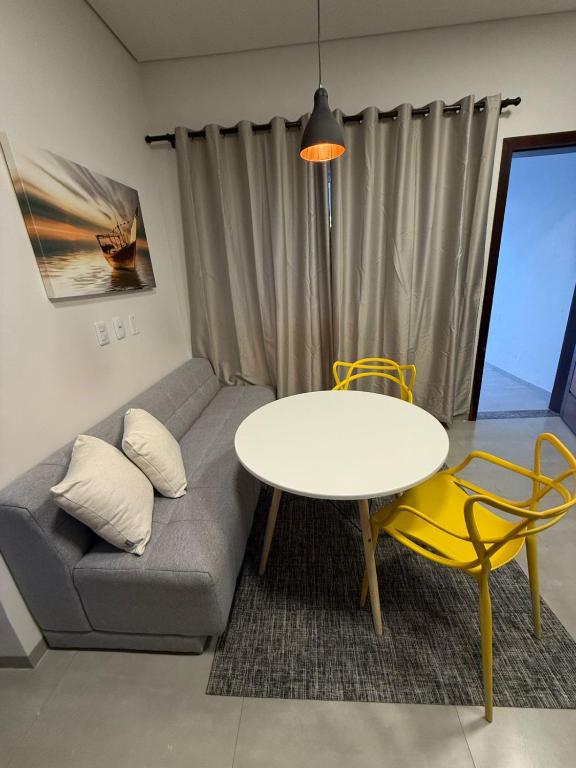 Χώρος καθιστικού στο Loft com 2 Qts e garagem em área nobre
