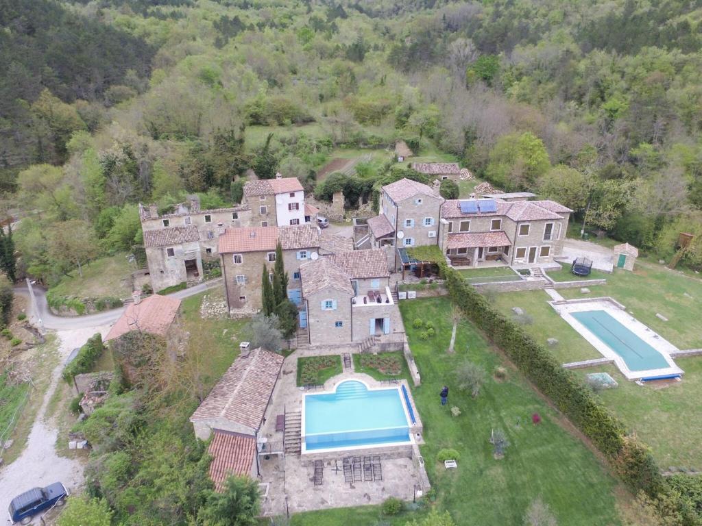 an aerial view of a house with a swimming pool at Casa Luisa in Livade