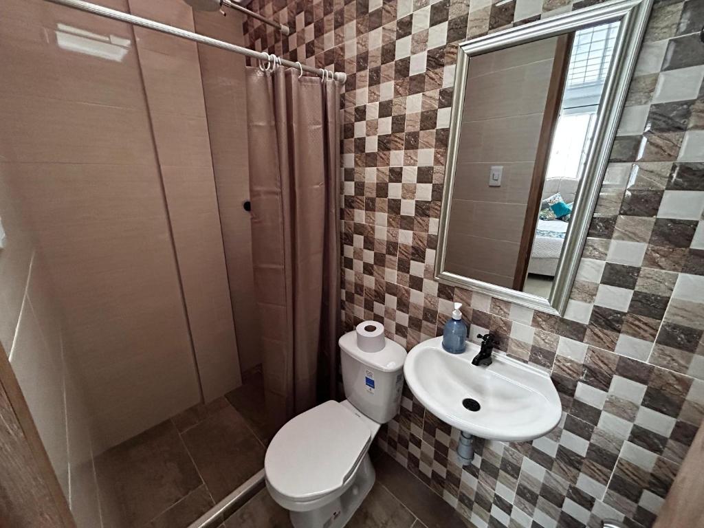 Koupelna v ubytování Habitación con baño privado 2