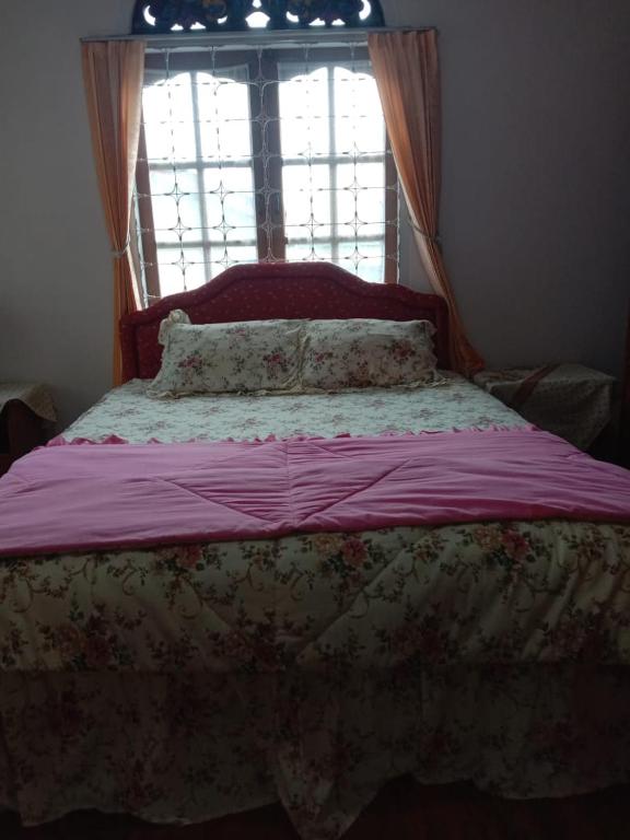 Rumah Gadang Puti Bungsu - Three-Bedroom Villa