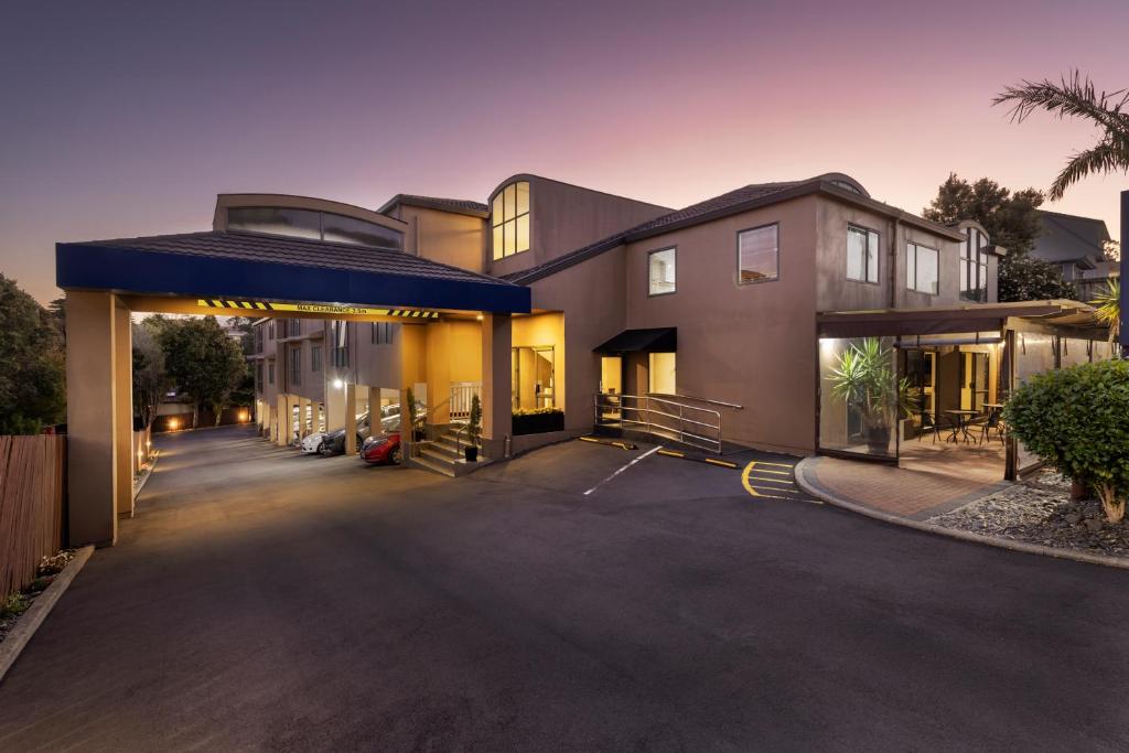 Edit Auckland Greenlane - Resim 2