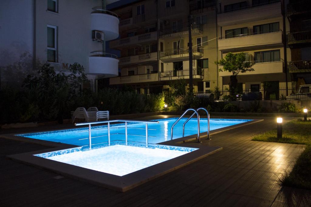 Bazén v ubytování Hotel Milan nebo v jeho okolí