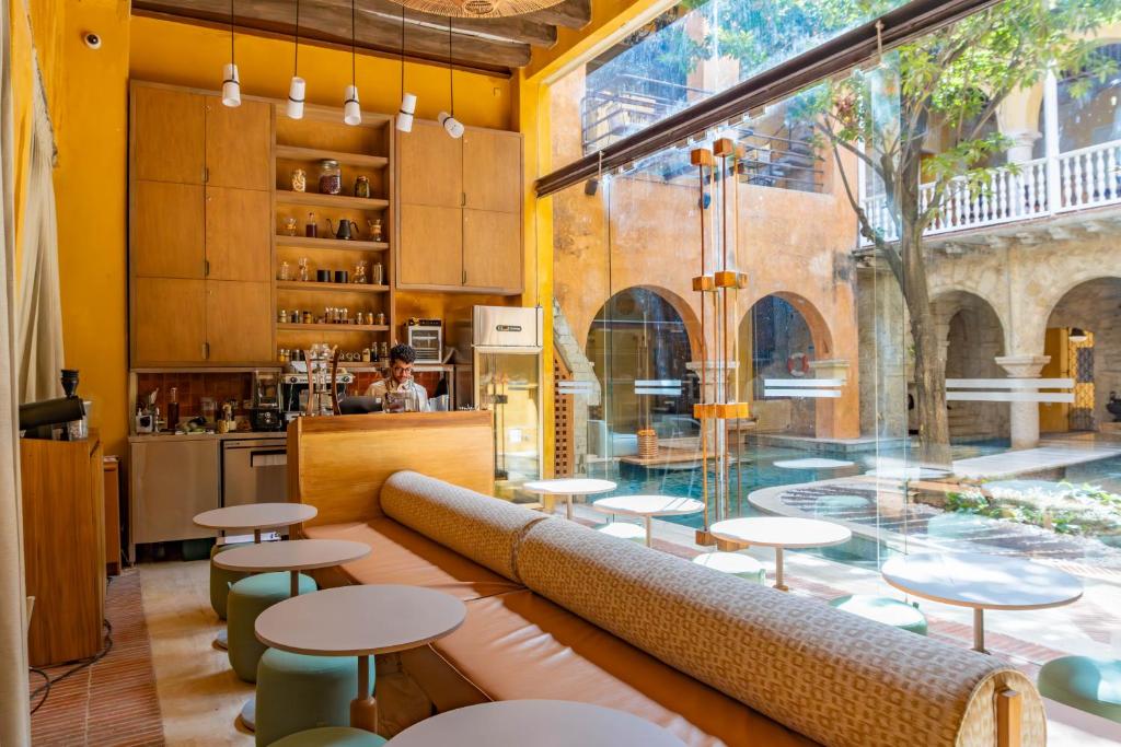 Bazén v ubytování Casa Carolina Hotel Cartagena nebo v jeho okolí