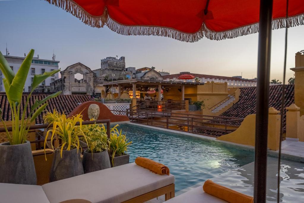 Bazén v ubytování Casa Carolina Hotel Cartagena nebo v jeho okolí