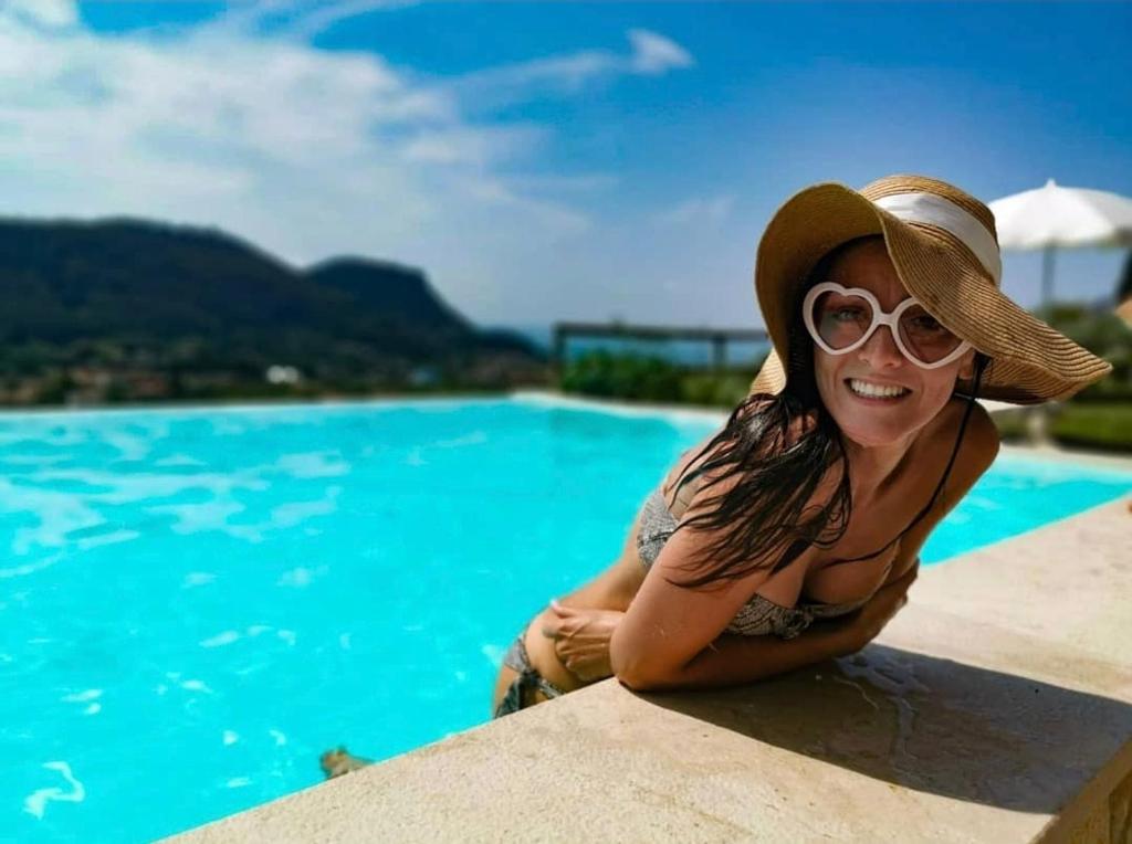 Swimmingpoolen hos eller tæt på Relais Villa Olivi