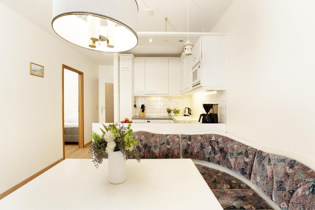 Kuchyň nebo kuchyňský kout v ubytování Grömitz Center Wohnung 759