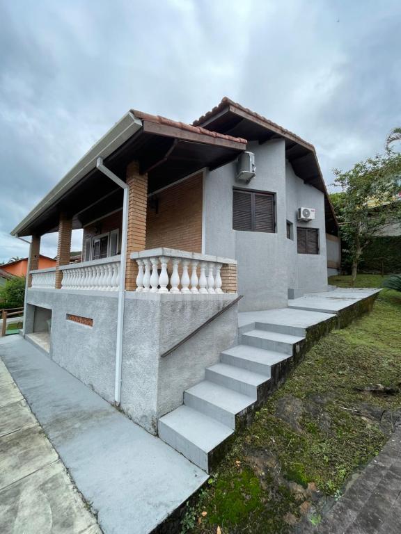 Bygningen som feriehuset ligger i