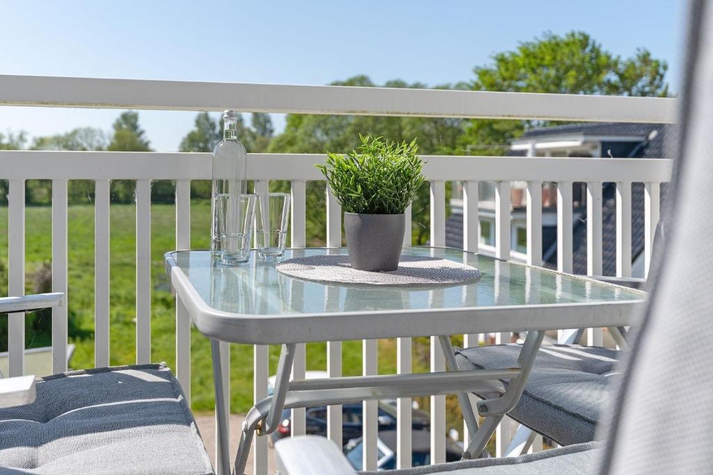 Balkón nebo terasa v ubytování Strandallee 53 Sonnendeck