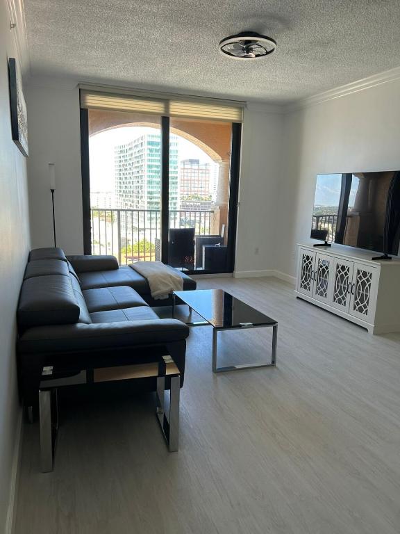 Nice Gairaut - 4 Room Apartment Of 216 Sqm For Sale - Top Floor - Sea ...