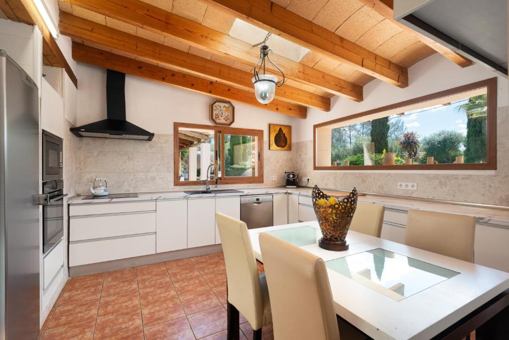 Una cocina o zona de cocina en Cas Mostatxet - Sencelles