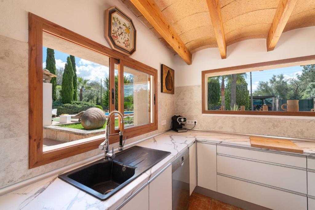 Una cocina o zona de cocina en Cas Mostatxet - Sencelles