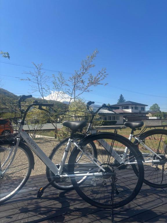 Jízda na kole v ubytování 富士山と河口湖とホテル風鈴 nebo okolí