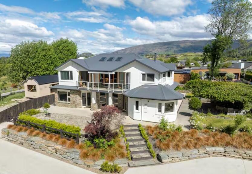 Wanaka Lake House - Close to That Wanaka Tree - Resim 1