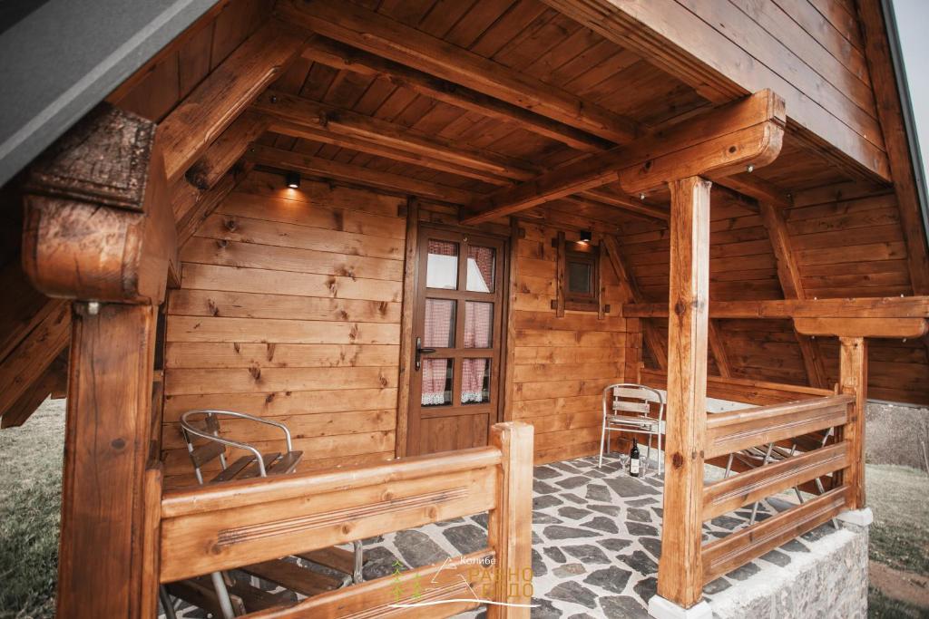 Fotografie z fotogalerie ubytování Kolibe Ravno Brdo v destinaci Ljubiš