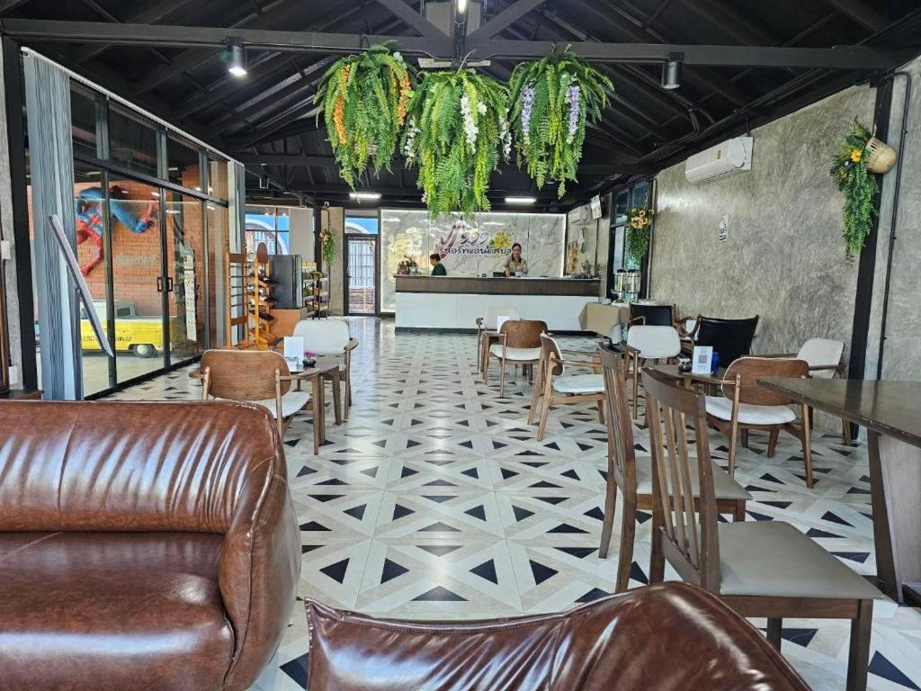 Posezení v ubytování 111 Resort and Spa