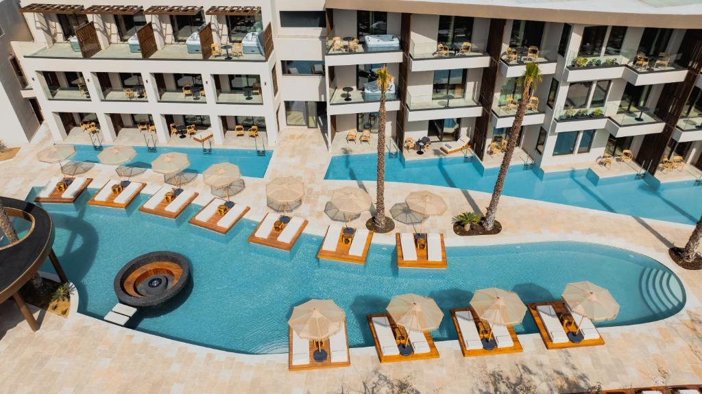 Bazén v ubytování Nalu Resort & SPA nebo v jeho okolí