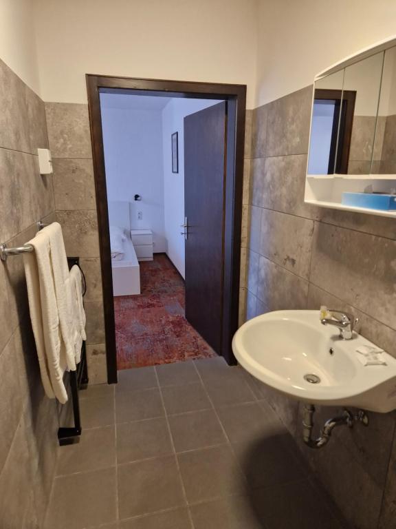 Koupelna v ubytování HOTEL WALDHORN
