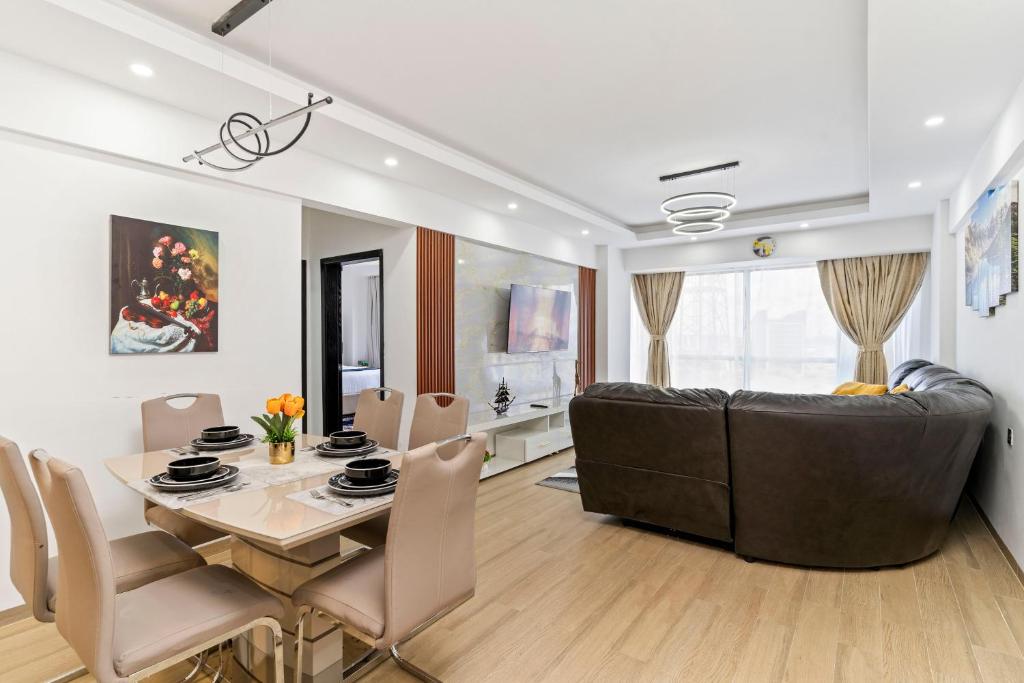 Posezení v ubytování 2 bedroom Marina Bay Square Apt Westland's Nairobi, Kenya