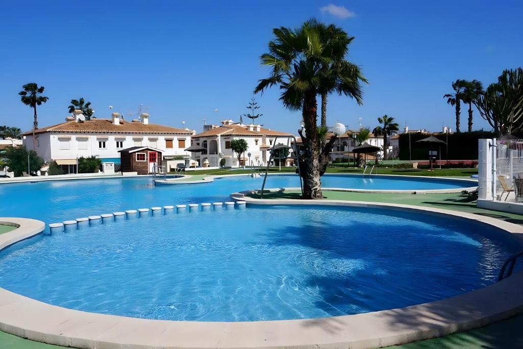 Πισίνα στο ή κοντά στο Casa Planta Baja Bungalow 58