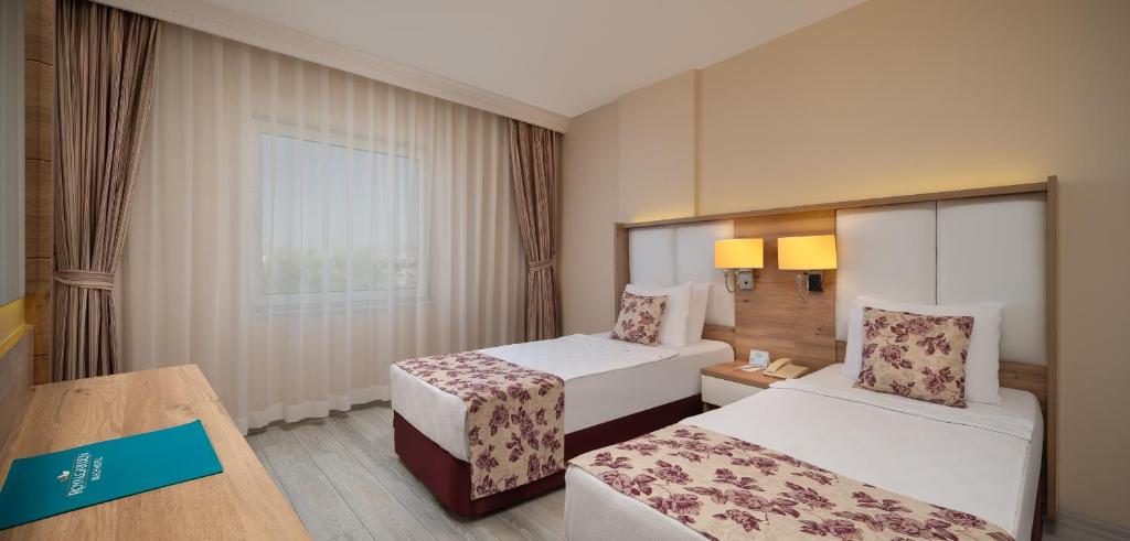 Royal Garden Beach Hotel - 