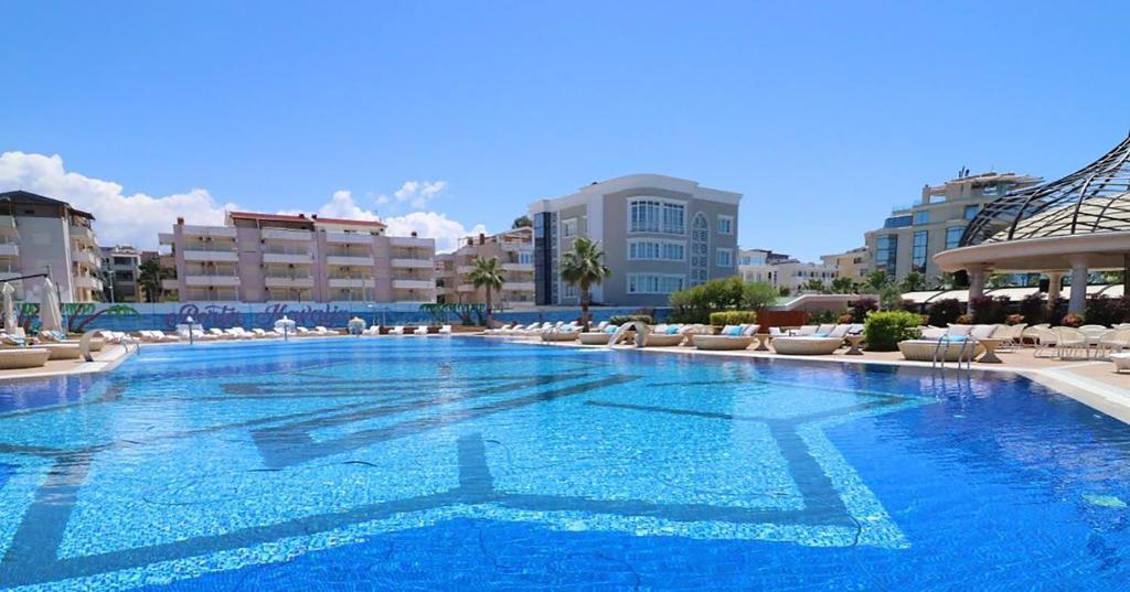 Porta Kavalja Resort