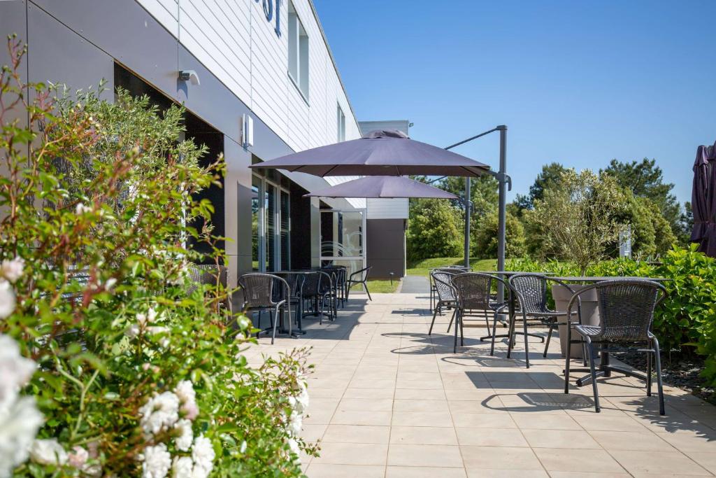 Patio nebo venkovní prostory v ubytování Best Western Côte des Sables Plouescat